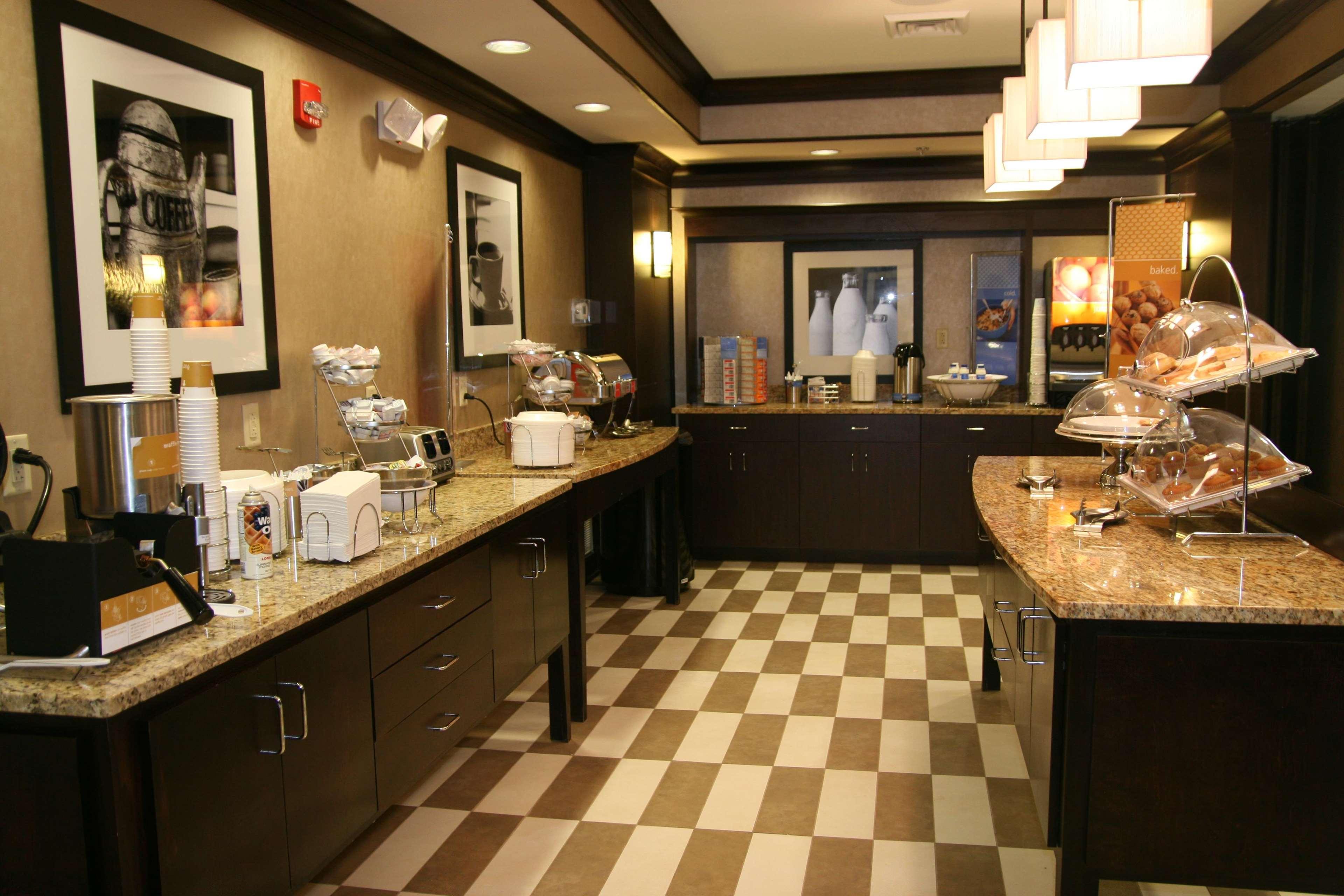 แฮมป์ตัน อินน์ นิว แอลบานี นิวอัลบานี ร้านอาหาร รูปภาพ